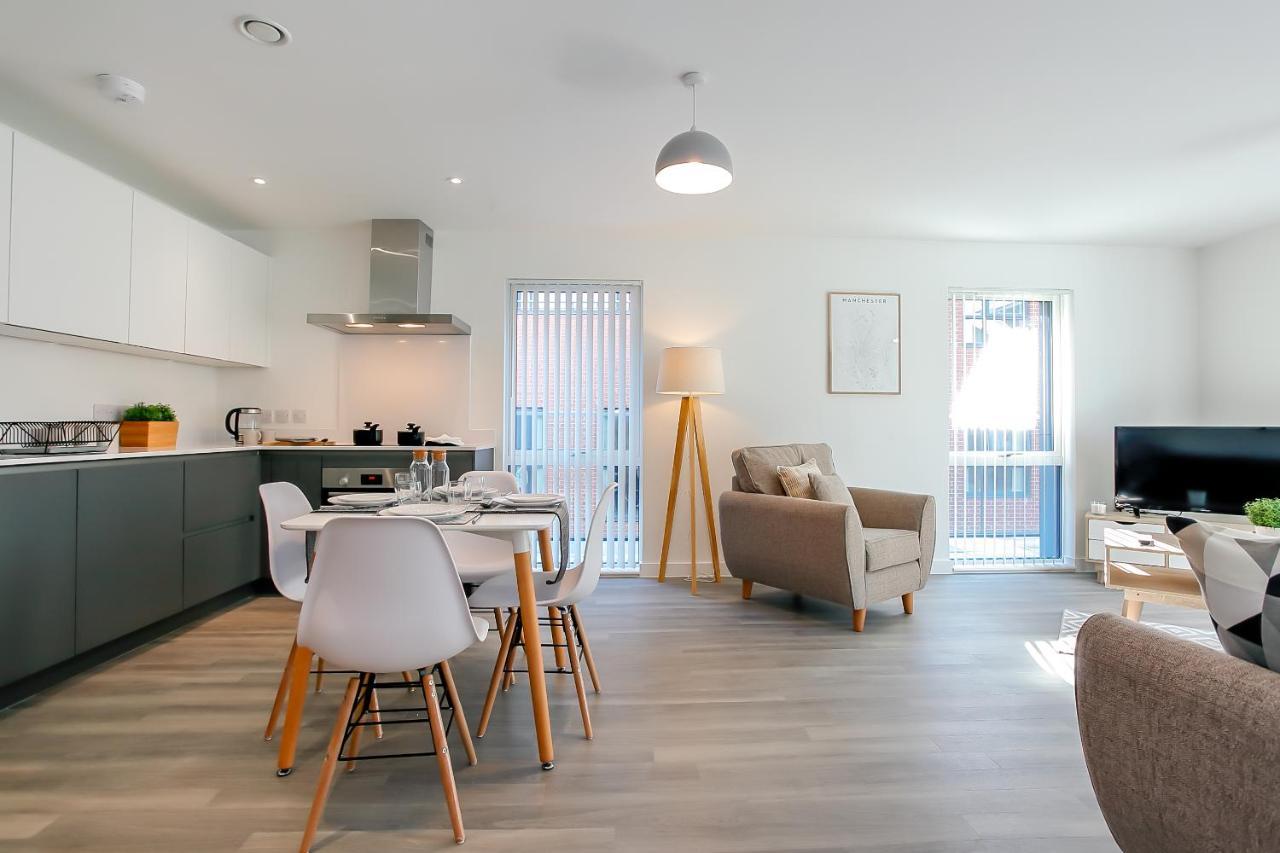 Hilltop Serviced Apartments- Northern Quarter Манчестър Екстериор снимка