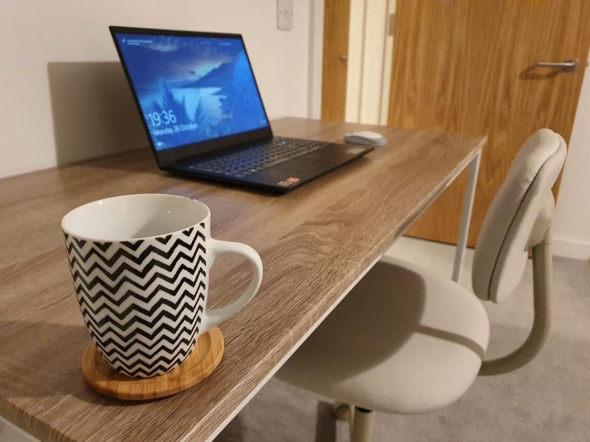 Hilltop Serviced Apartments- Northern Quarter Манчестър Екстериор снимка