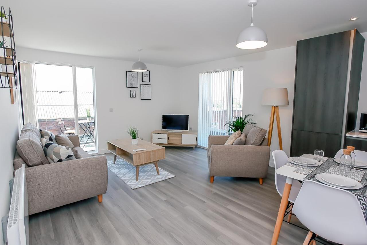 Hilltop Serviced Apartments- Northern Quarter Манчестър Екстериор снимка