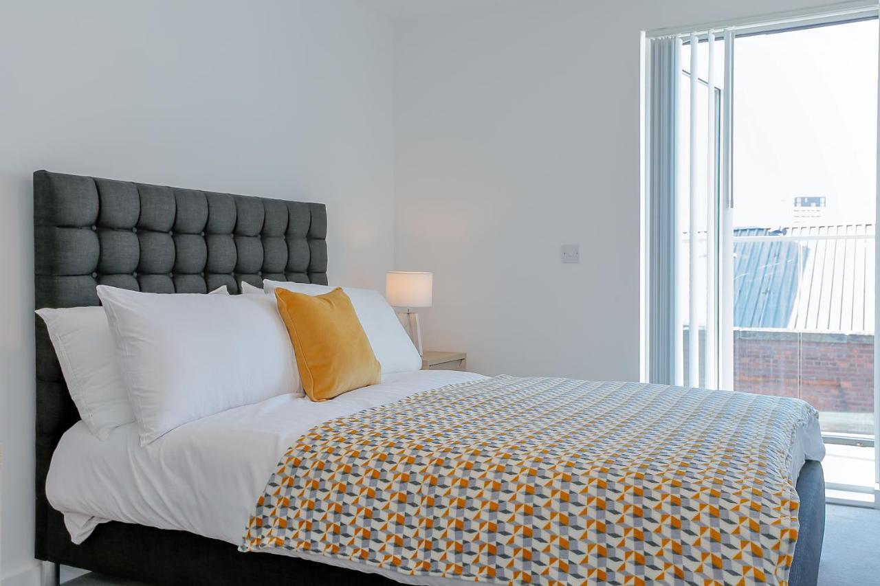 Hilltop Serviced Apartments- Northern Quarter Манчестър Екстериор снимка