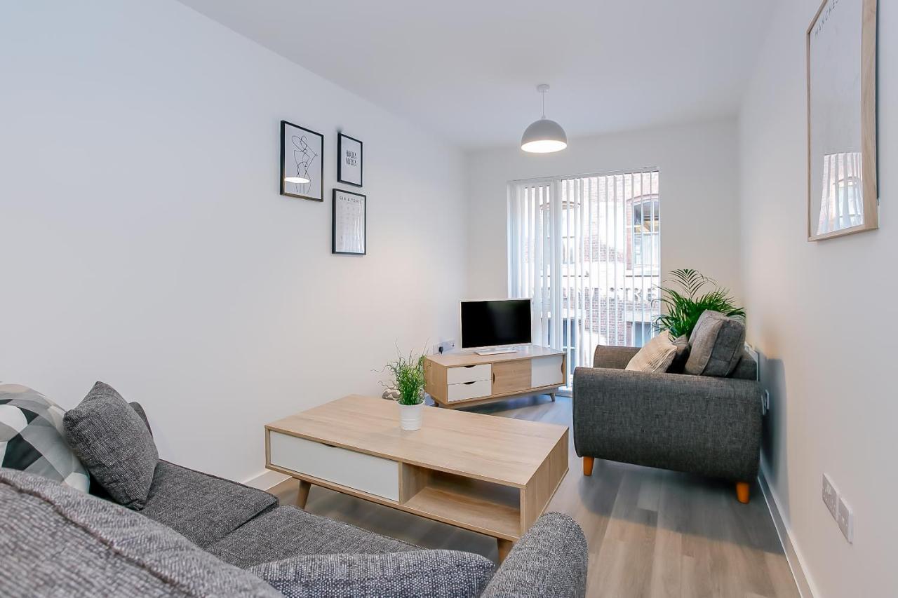 Hilltop Serviced Apartments- Northern Quarter Манчестър Екстериор снимка