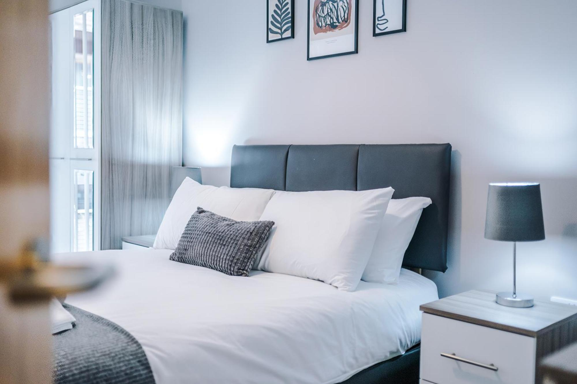 Hilltop Serviced Apartments- Northern Quarter Манчестър Стая снимка