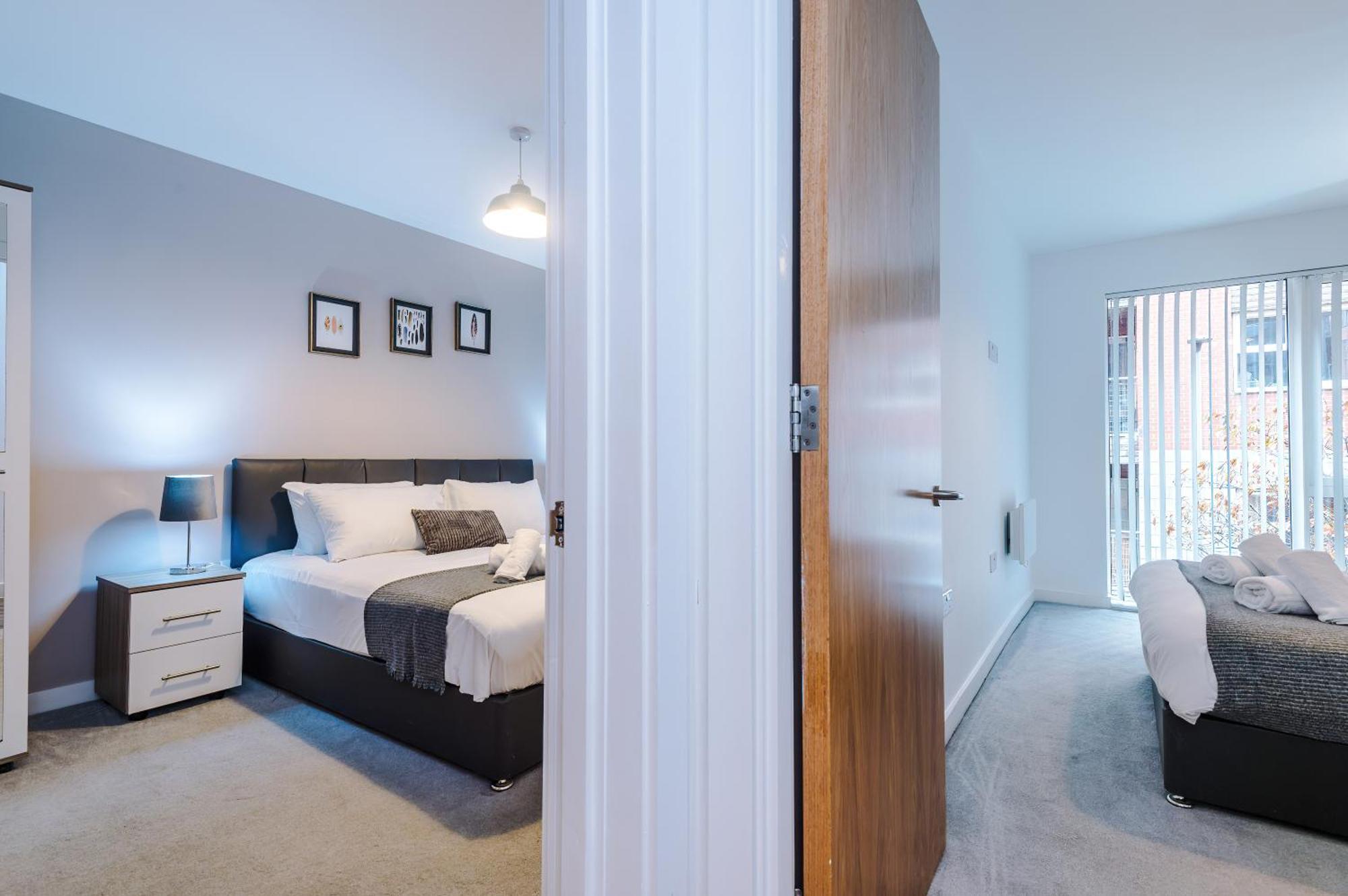 Hilltop Serviced Apartments- Northern Quarter Манчестър Стая снимка