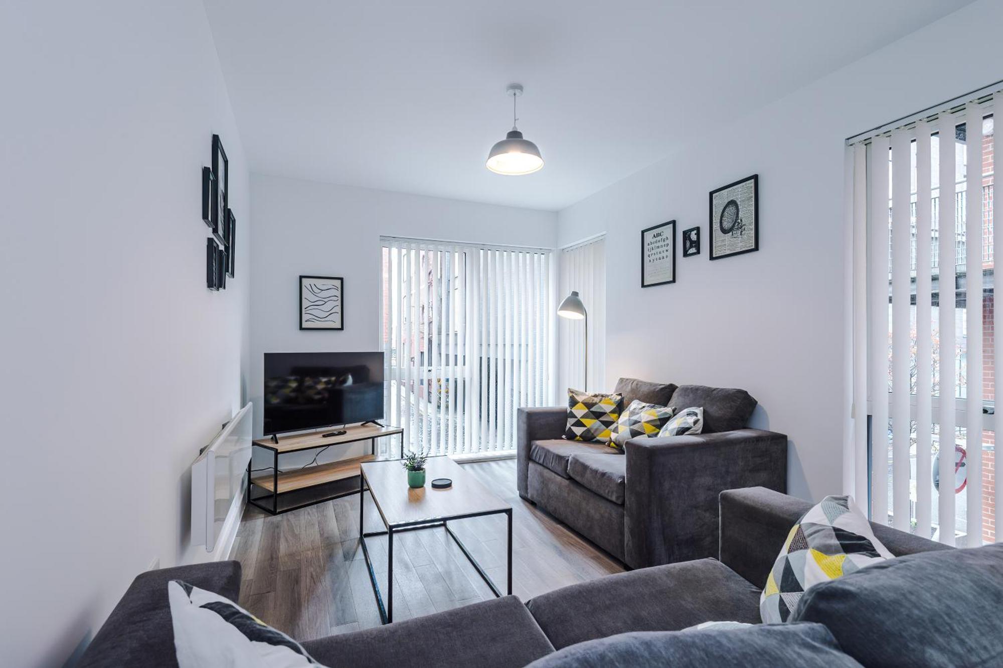 Hilltop Serviced Apartments- Northern Quarter Манчестър Стая снимка