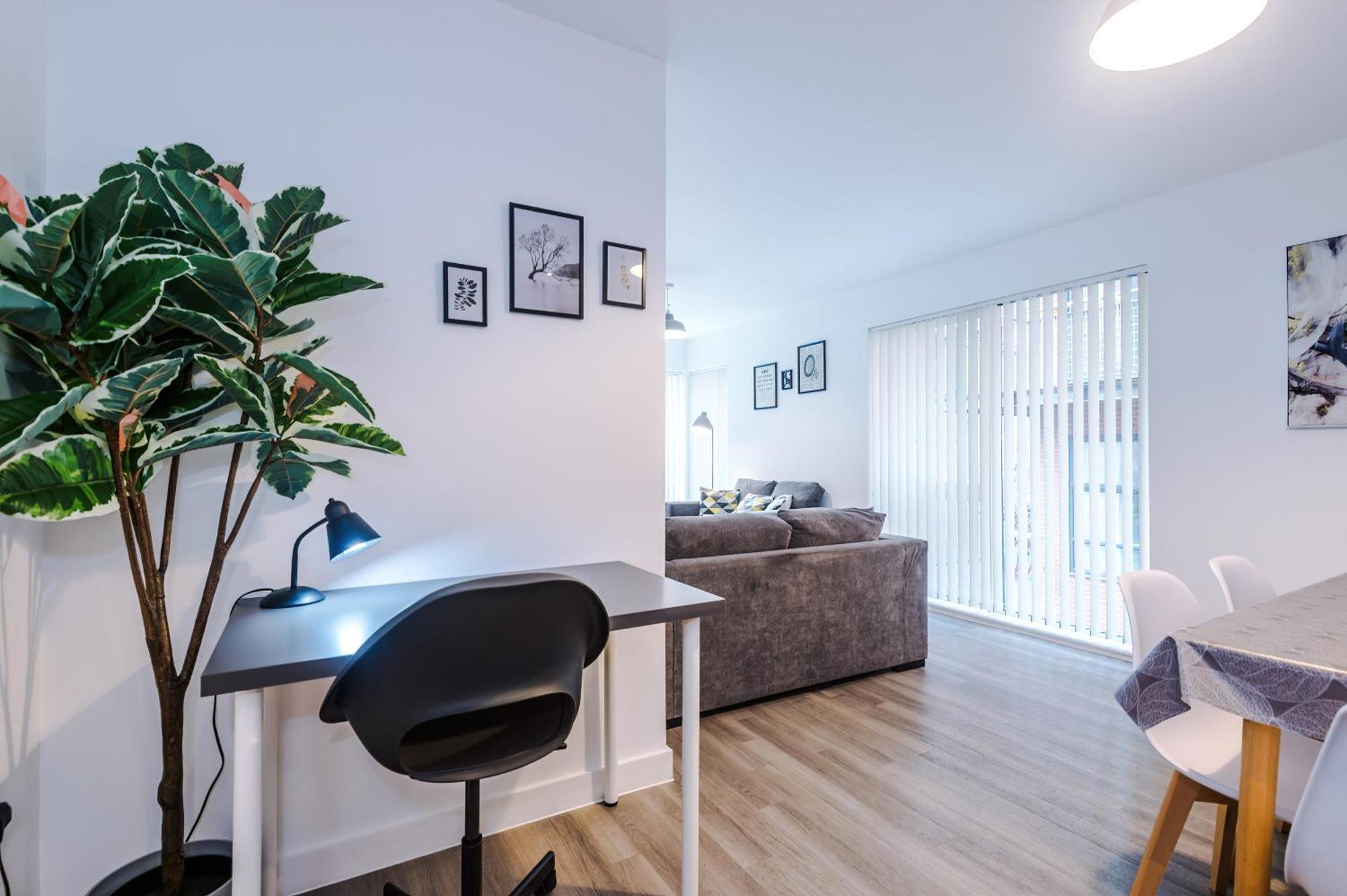 Hilltop Serviced Apartments- Northern Quarter Манчестър Стая снимка