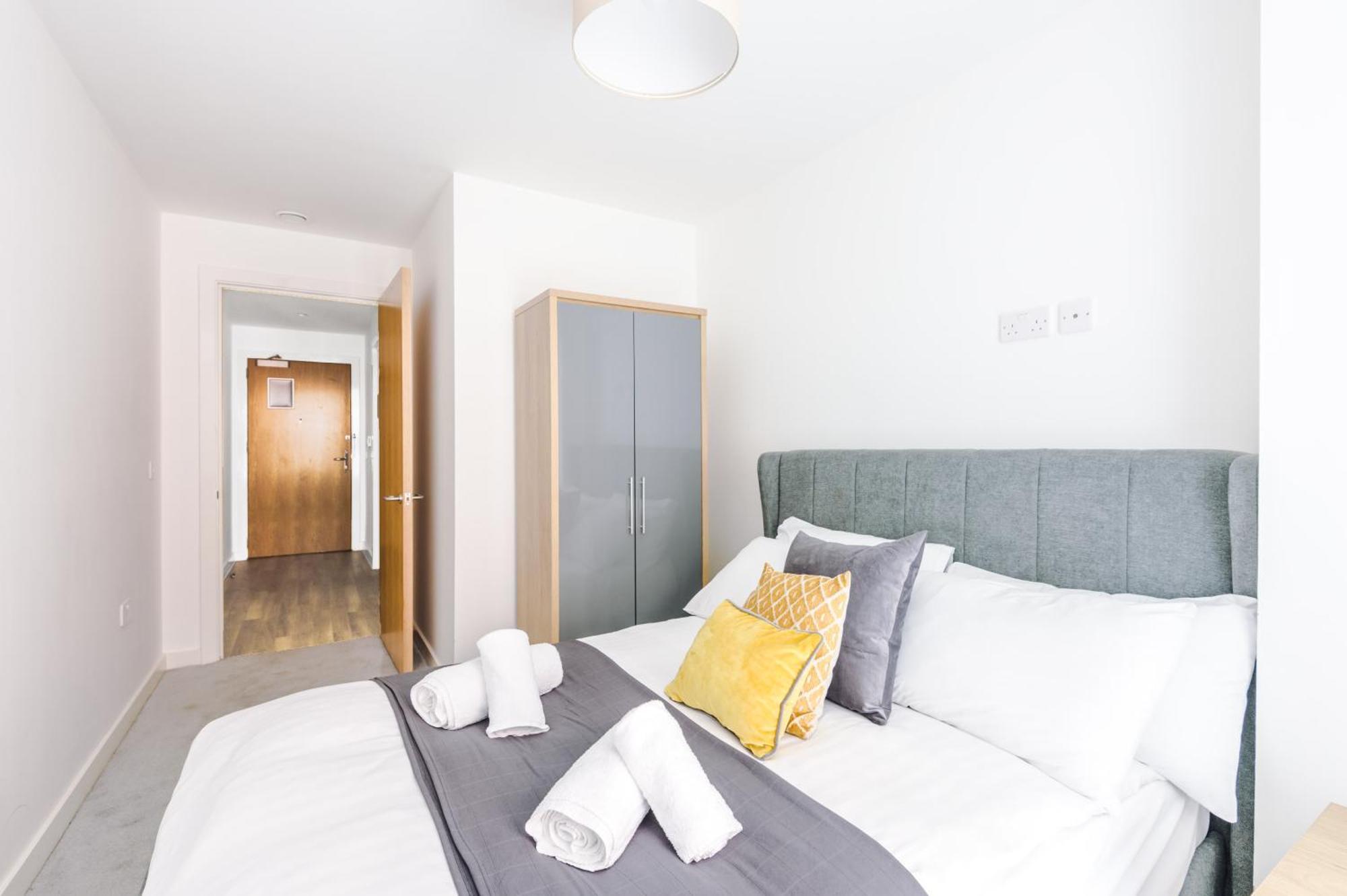 Hilltop Serviced Apartments- Northern Quarter Манчестър Стая снимка