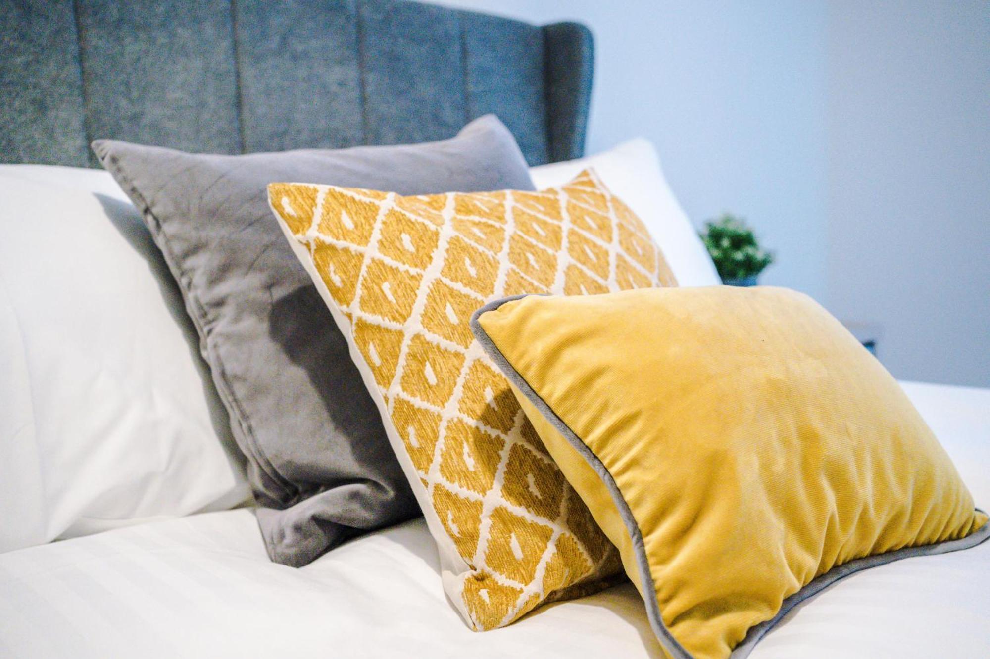 Hilltop Serviced Apartments- Northern Quarter Манчестър Стая снимка