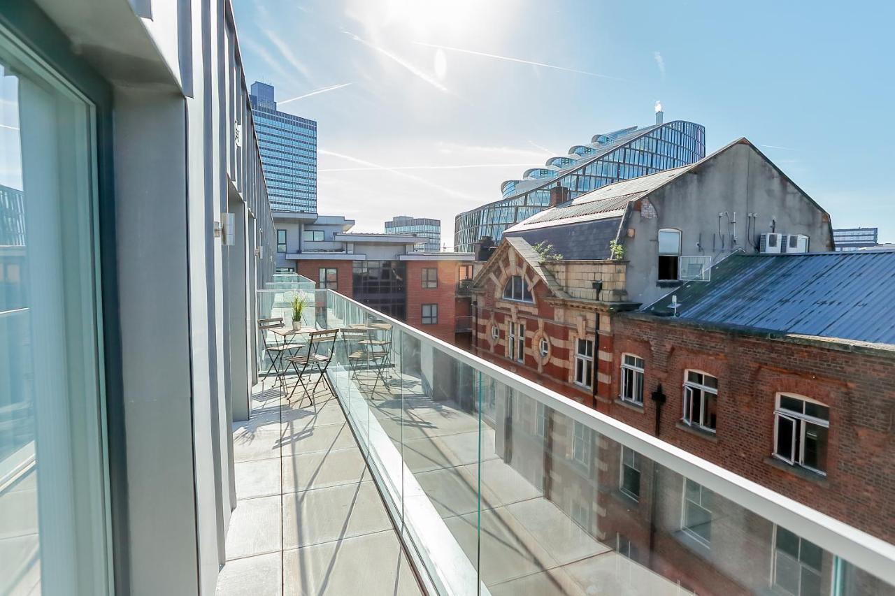 Hilltop Serviced Apartments- Northern Quarter Манчестър Екстериор снимка