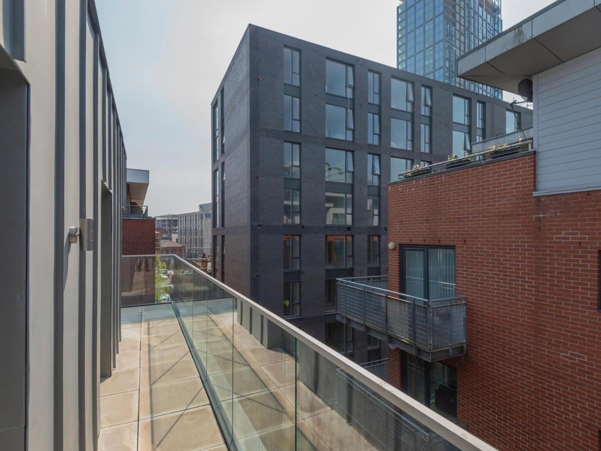 Hilltop Serviced Apartments- Northern Quarter Манчестър Екстериор снимка